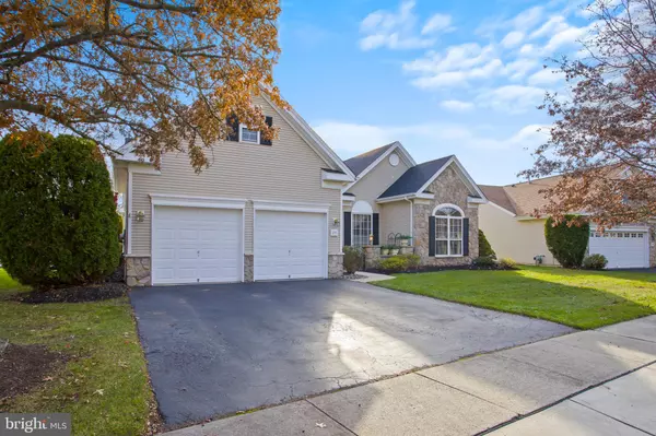 Columbus, NJ 08022,25 ELLINGTON DR