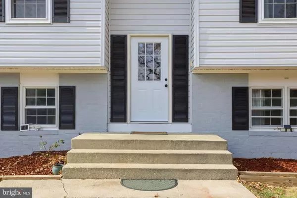 Waldorf, MD 20602,1003 POSTON DR