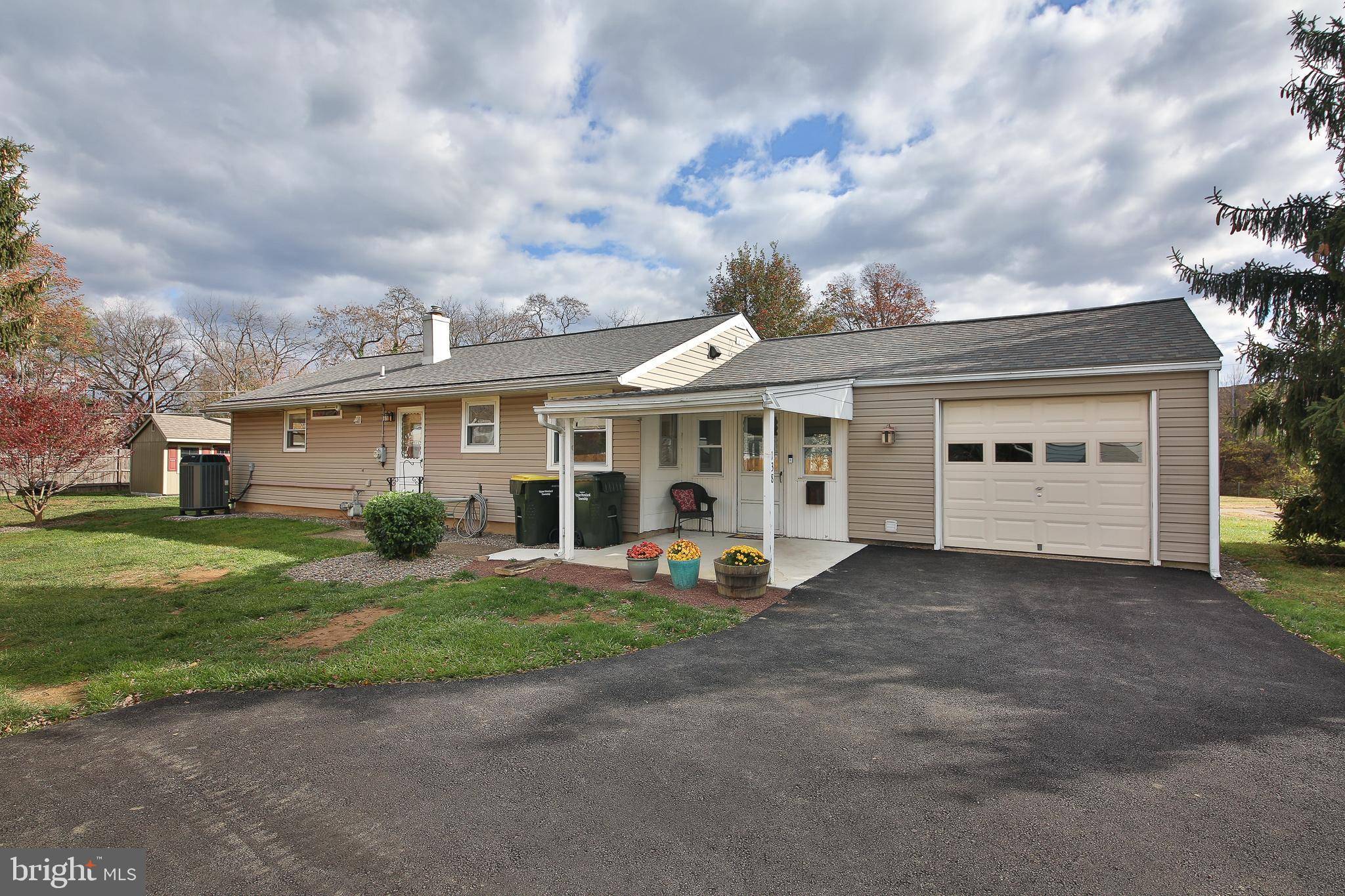138 GREENBELT DR, Hatboro, PA 19040