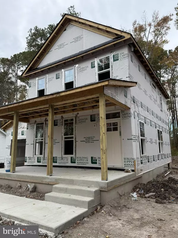 Colonial Beach, VA 22443,113 LAUREL LN