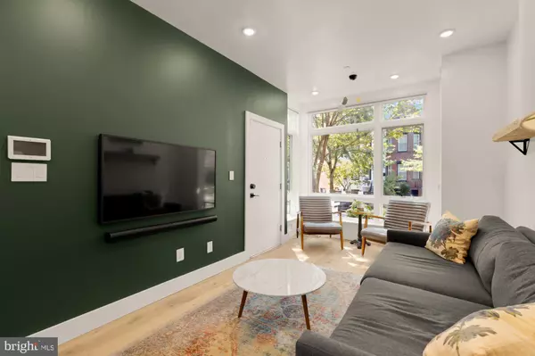 Washington, DC 20001,81 U ST NW #A