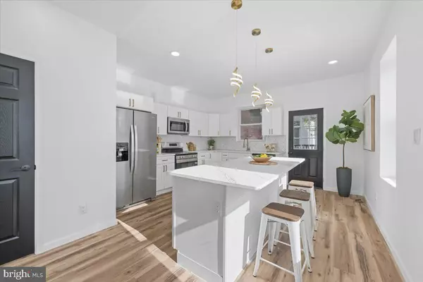 Philadelphia, PA 19143,1021 S 60TH ST