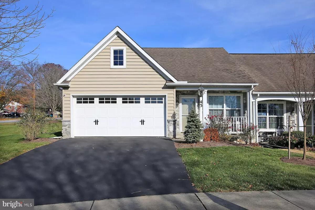 Lancaster, PA 17603,43 FARM LN