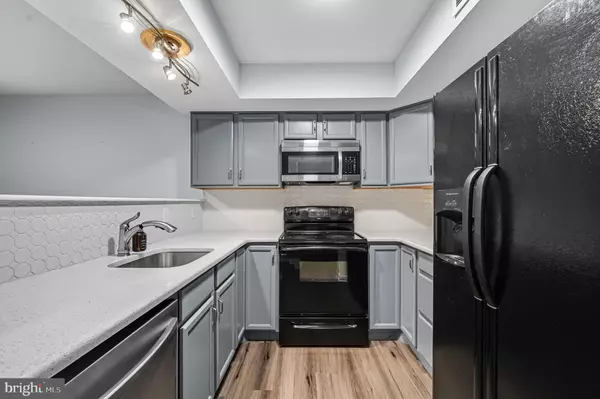 Medford, NJ 08055,547 FAIRVIEW RD