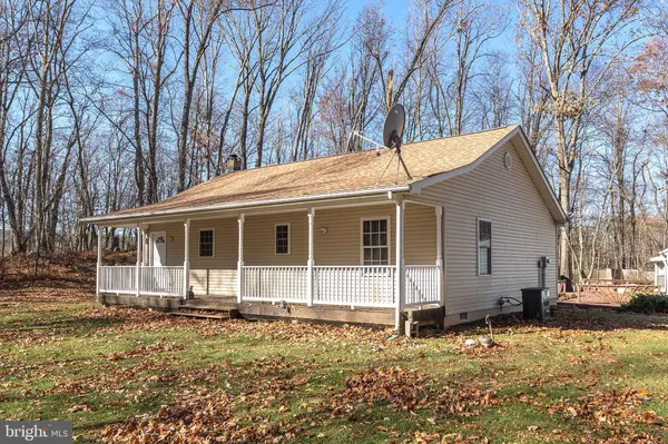 1060 BUFFALO RIDGE RD, Augusta, WV 26704