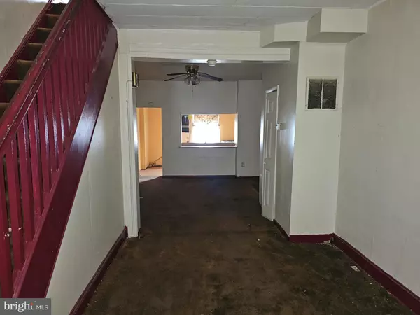 Baltimore, MD 21205,637 N ROBINSON ST