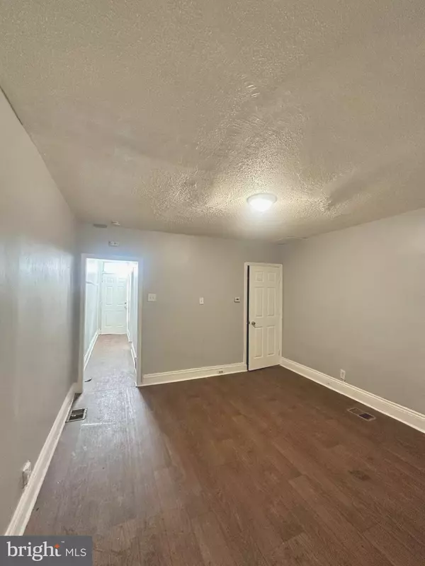 Trenton, NJ 08611,30 ASBURY ST