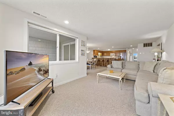 Beach Haven, NJ 08008,1100 N BAY AVE