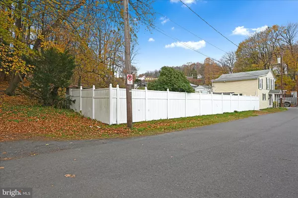 Pottsville, PA 17901,901 FAIRVIEW ST