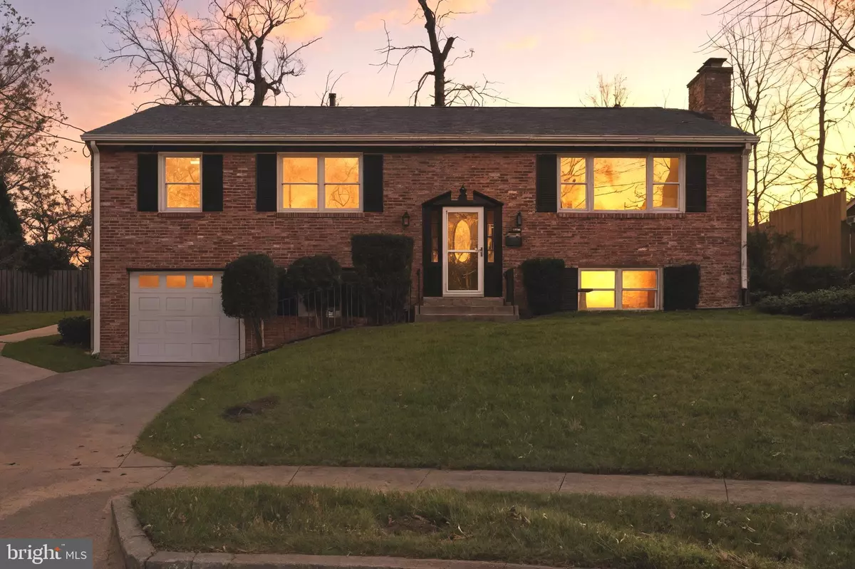 Alexandria, VA 22308,7923 KARL RD