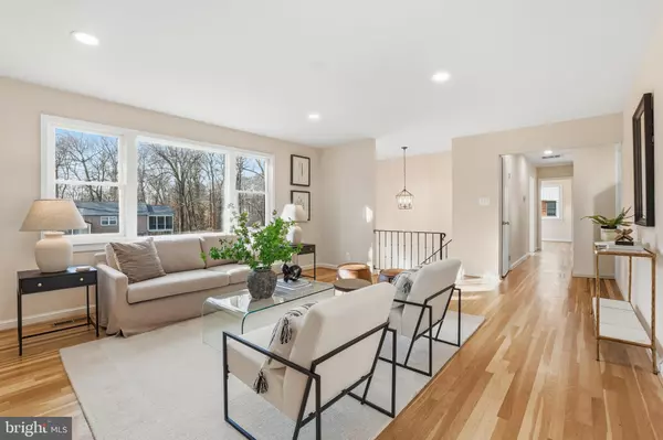 Alexandria, VA 22308,7923 KARL RD