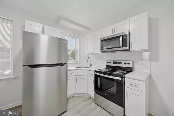 Philadelphia, PA 19144,452 E MECHANIC ST