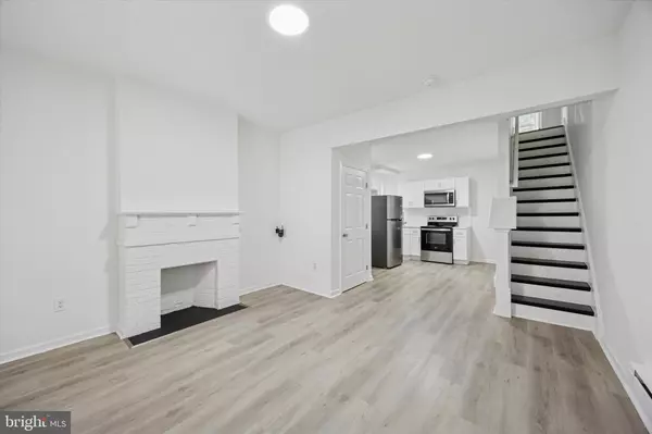 Philadelphia, PA 19144,452 E MECHANIC ST