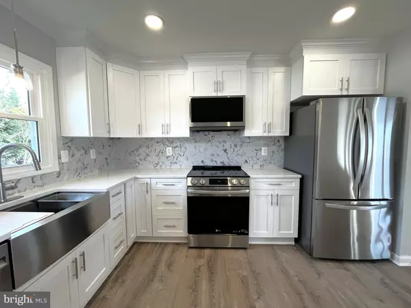 Prince Frederick, MD 20678,302 OVERLOOK DR