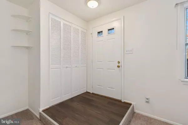 Silver Spring, MD 20904,3002 PIANO LN #42