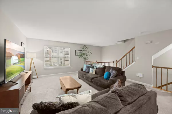 Odenton, MD 21113,208 PINECOVE AVE