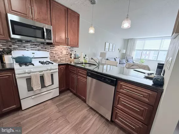 Rockville, MD 20852,11801 ROCKVILLE PIKE #1109