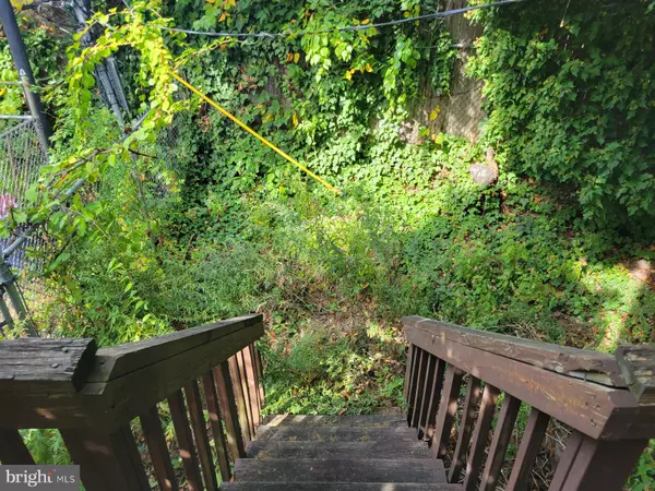 Philadelphia, PA 19142,7269 SAYBROOK AVE