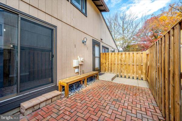 Glen Burnie, MD 21061,480 WEST CT