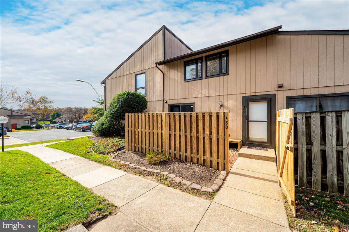 Glen Burnie, MD 21061,480 WEST CT