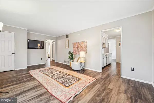 Paoli, PA 19301,104 LYNBROOK RD