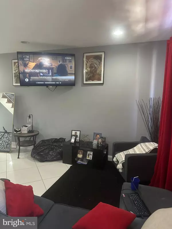 Philadelphia, PA 19121,1527 N NEWKIRK ST