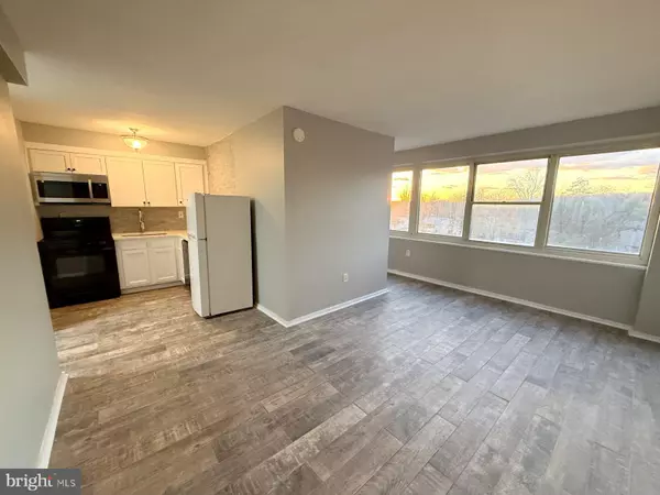 Cherry Hill, NJ 08034,412 BARCLAY TOWERS