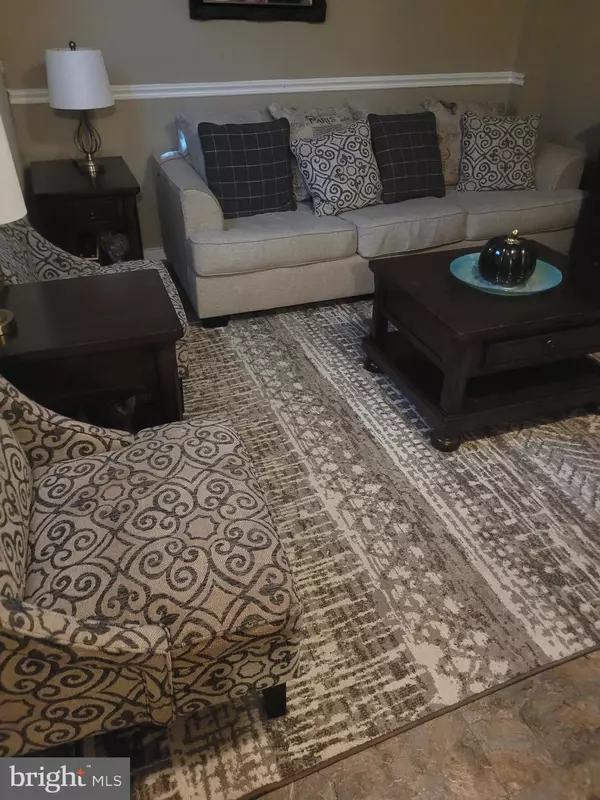 Landover, MD 20785,910 PORTIA CT