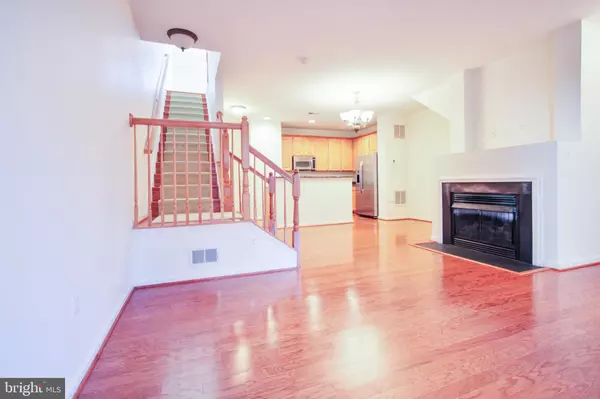 Fairfax, VA 22033,4479-A BEACON GROVE CIR #807A