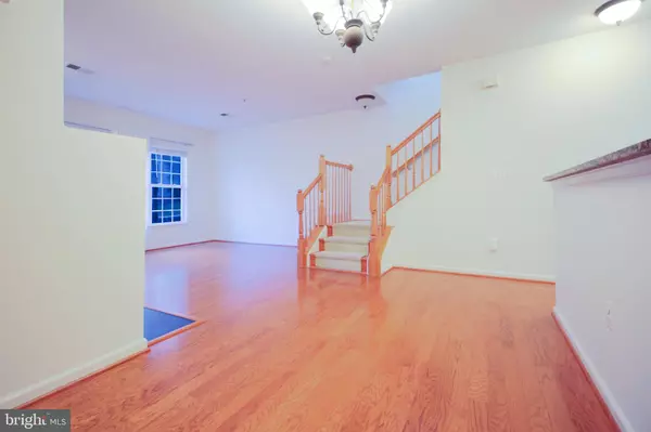 Fairfax, VA 22033,4479-A BEACON GROVE CIR #807A