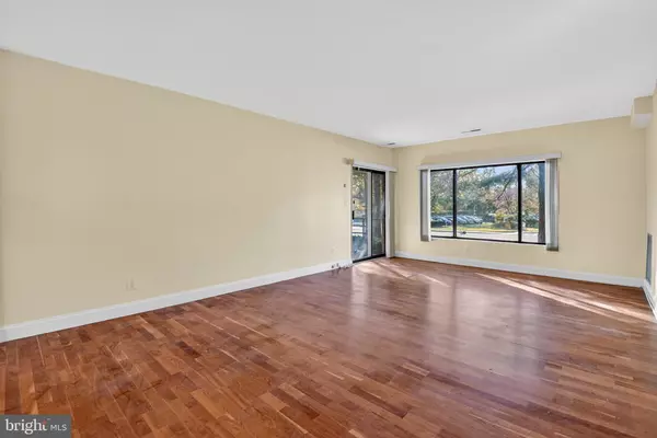 Rockville, MD 20852,6050 CALIFORNIA CIR #108