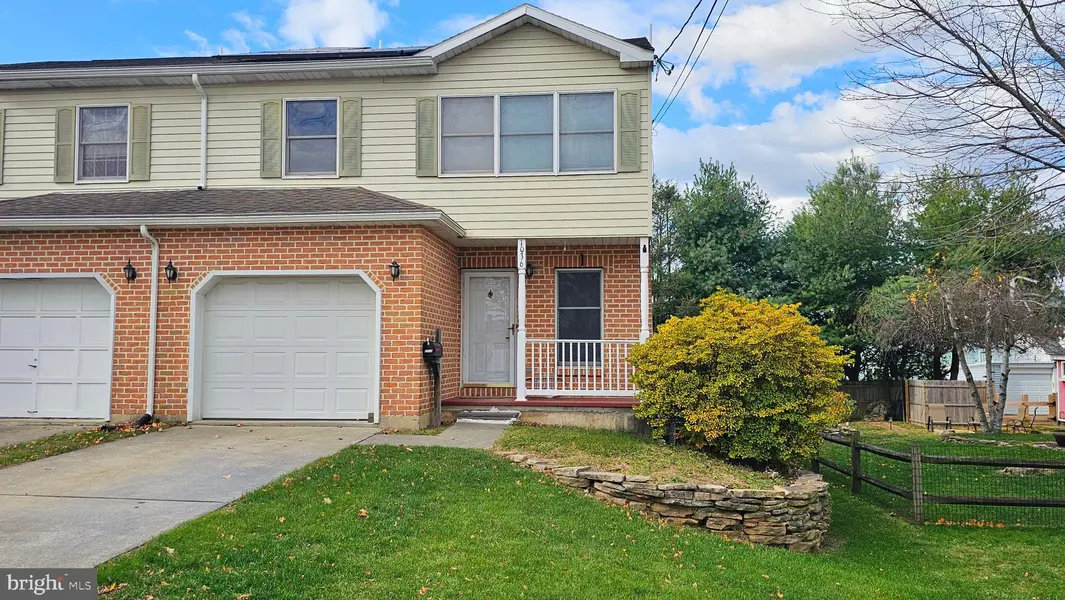 1036 1ST AVE, Hellertown, PA 18055
