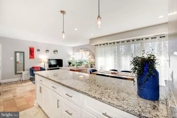 Rockville, MD 20852,5202 CROSSFIELD CT #117