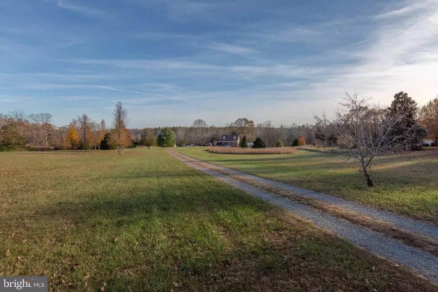 81 LEYLAND FARMS DR, Bumpass, VA 23024