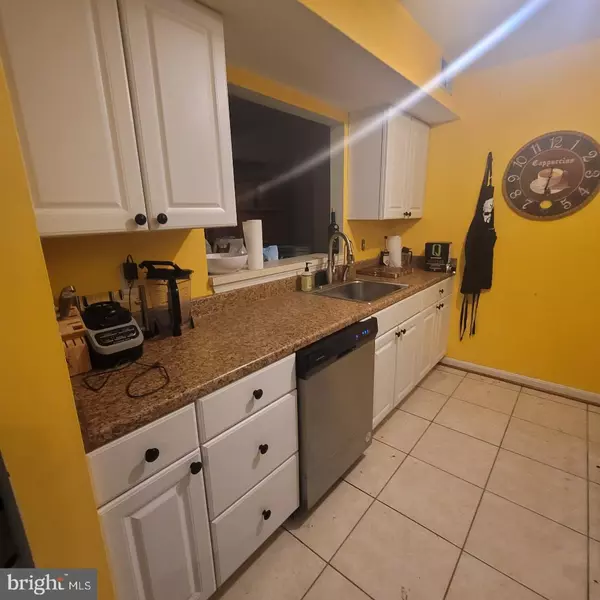 Clifton, VA 20124,5842 ORCHARD HILL CT #5842