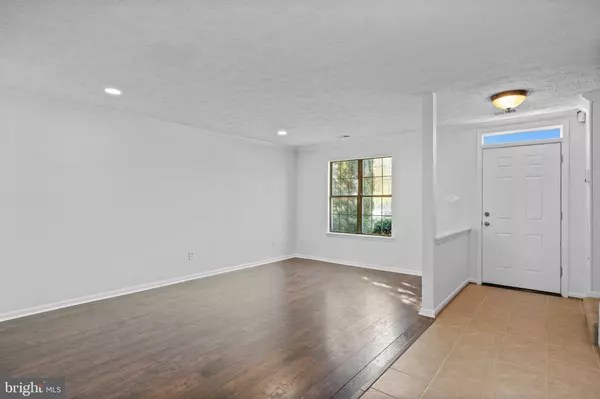 Waldorf, MD 20603,4266 DRAKE CT