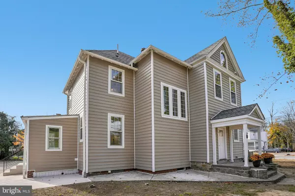 Ridley Park, PA 19078,100 W CHESTER PIKE