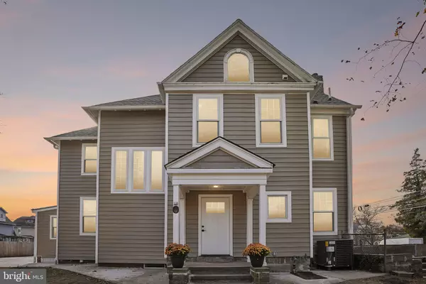 100 CHESTER PARK, Ridley Park, PA 19078