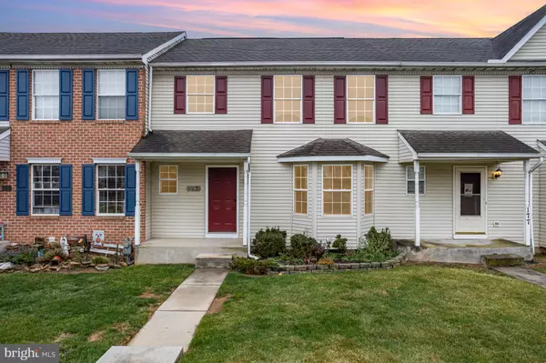 175 COUNTRY RIDGE DR, Red Lion, PA 17356