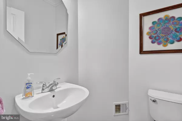 Alexandria, VA 22314,908 MONTGOMERY ST