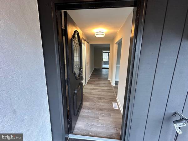 Clementon, NJ 08021,26 SHERRI WAY