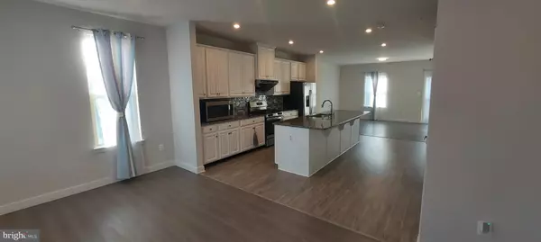 New Market, MD 21774,5970 APLOMADO LN