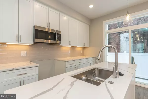 Philadelphia, PA 19133,141 W HUNTINGDON ST #1