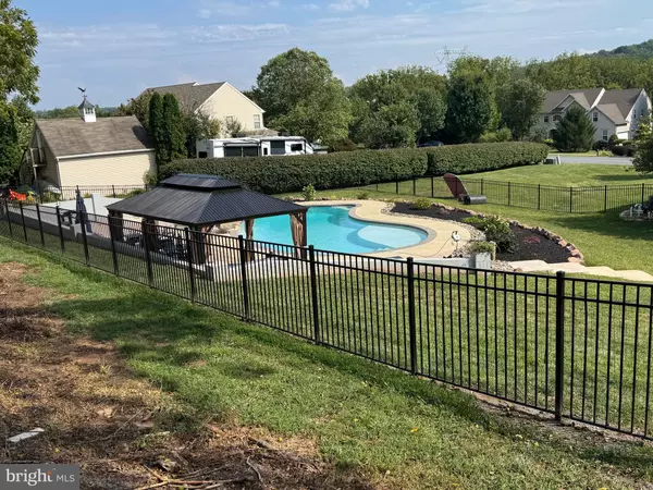 Mohnton, PA 19540,45 LINDSAY CT