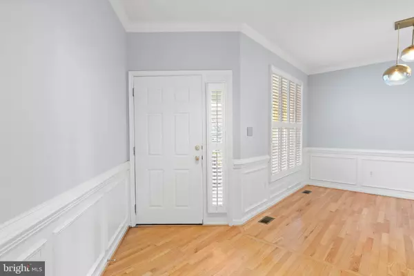 Dumfries, VA 22025,4977 BREEZE WAY