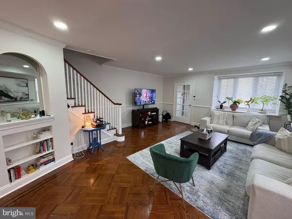 Philadelphia, PA 19119,1334 YERKES ST