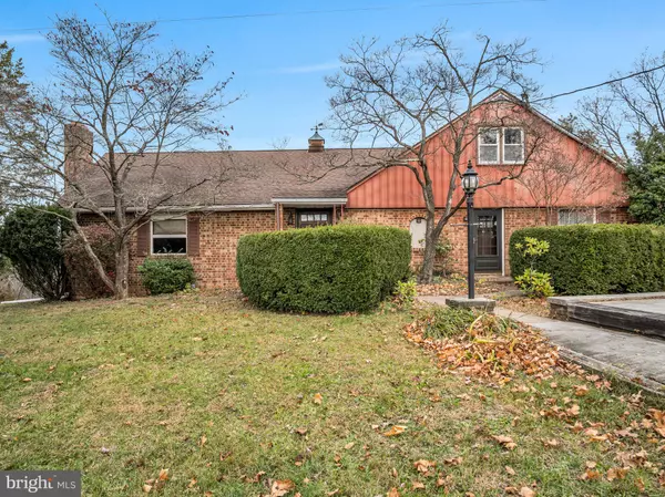 Carlisle, PA 17013,14 GARDEN DRIVE