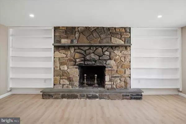 Bridgeport, PA 19405,715 BRADLEY ST