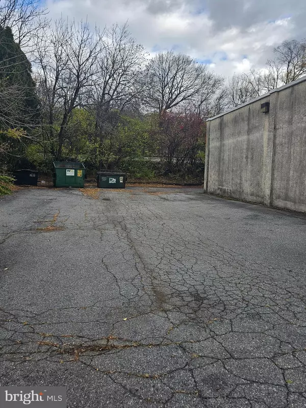 Reading, PA 19605,3201 POTTSVILLE PIKE