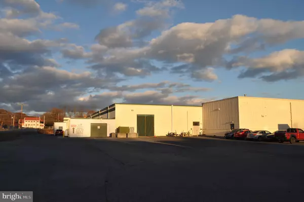 190 W WALNUT LN, Pottsville, PA 17901